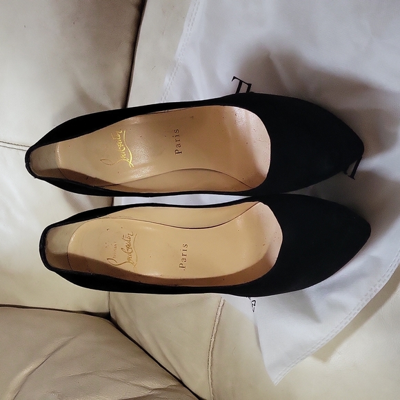 Christan Louboutin, 8 , Black Suede platform high heels stilettos. - Picture 3 of 4